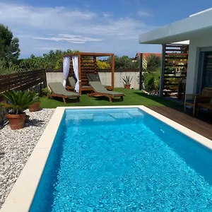 https://cubic.in-istria.net